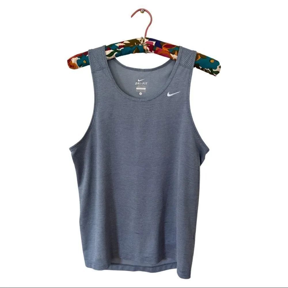 Nike | women’s athletic blue/free tank top | size small